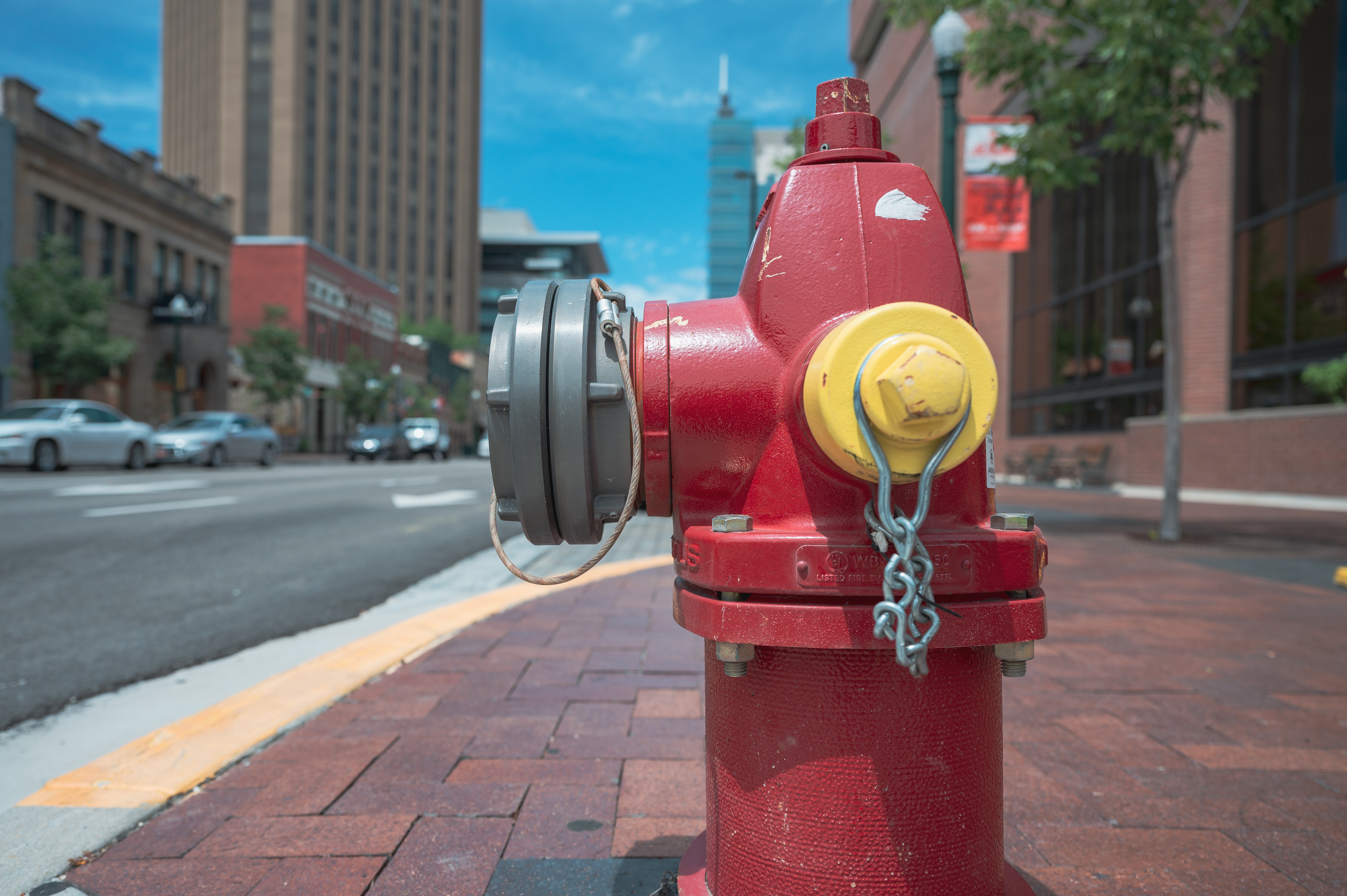 hydrant na ulici
